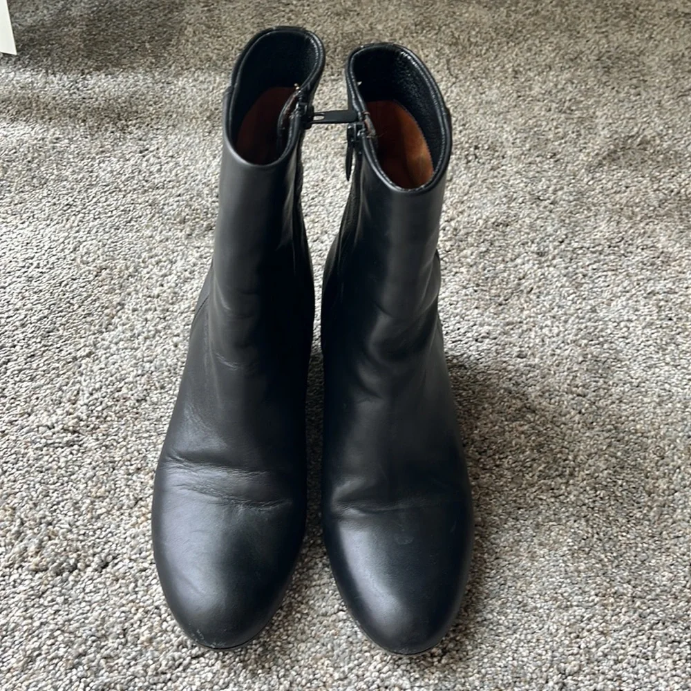 VINCE Michela size 9 black leather hidden wedge 2.5” heel 9.5” tall boots ITALY
